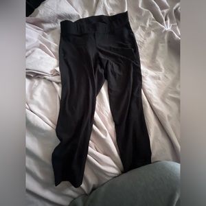 torrid black capri leggings size 1